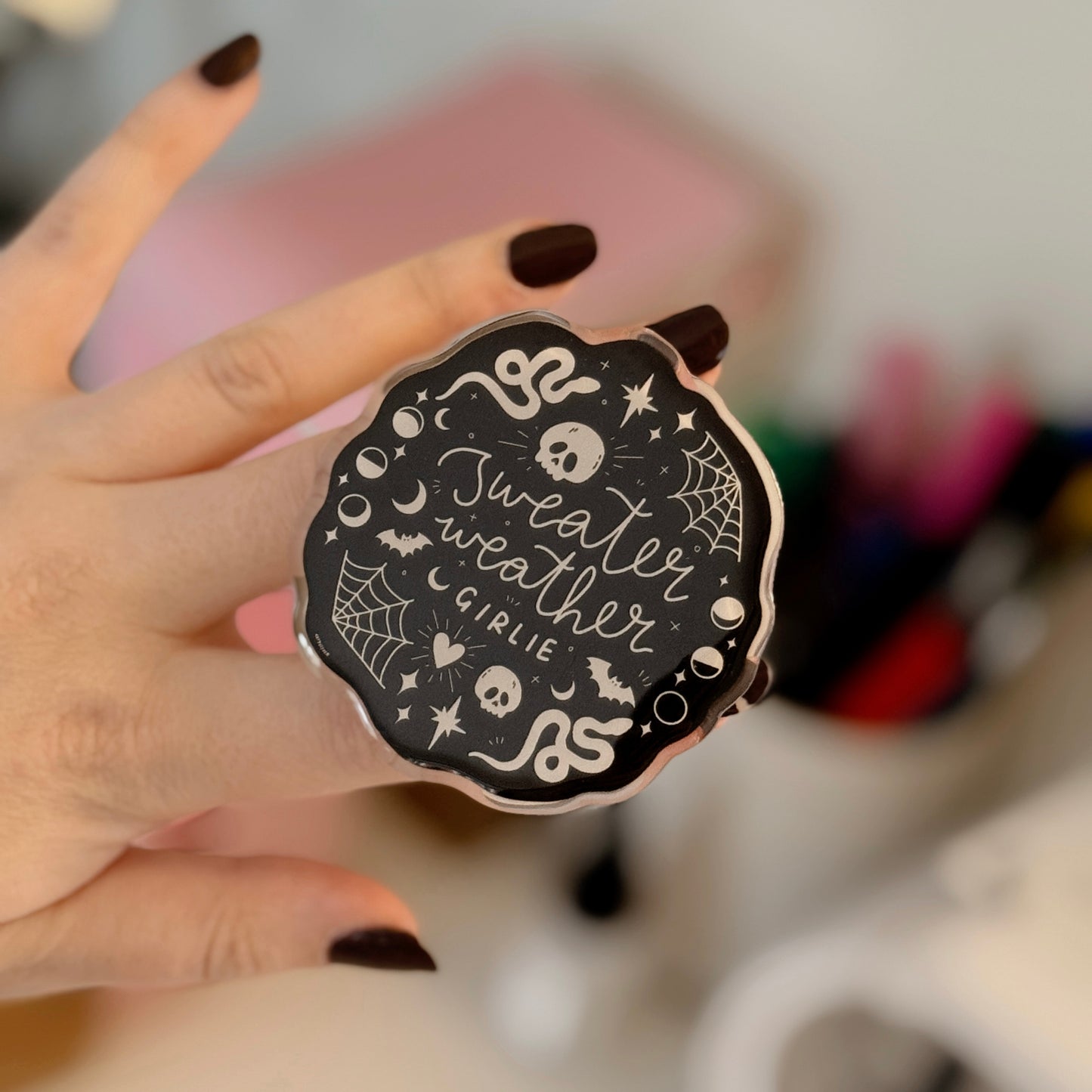 Sweater Weather E-reader grip