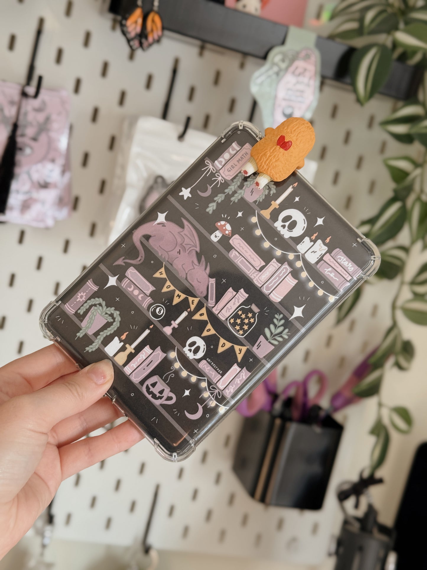 The Homebody Club Dragon E-reader insert